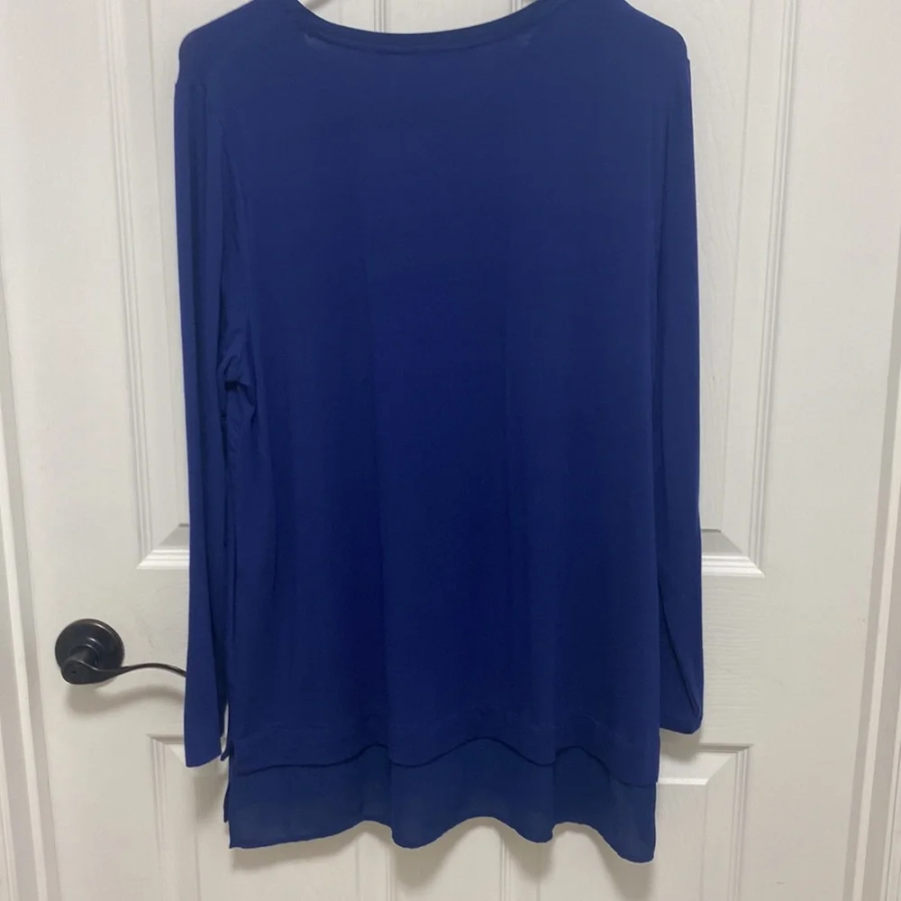 Chico’s long sleeve royal blue like top vg preowned condition size Chico 2 or L - Picture 2 of 10